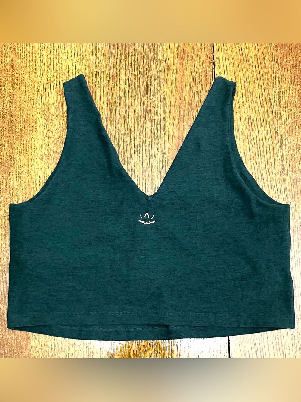 LIKE NEW Beyond Yoga Crop Top / Sports bra